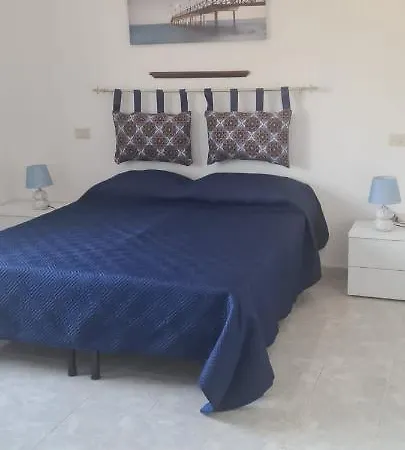 Nyaraló La Con Terrazza Sul Mare Di Paf