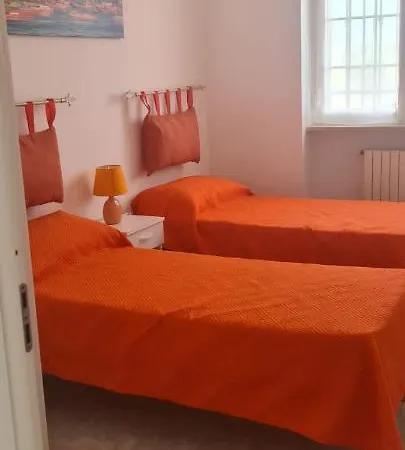 La Con Terrazza Sul Mare Di Paf مارينا دي مانكافيسا