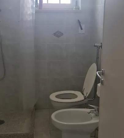 La Con Terrazza Sul Mare Di Paf Hébergement de vacances *